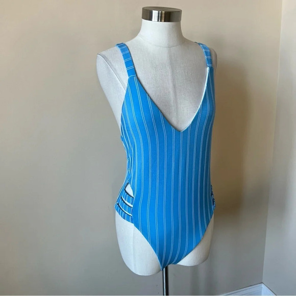 New! Isabella Rose sugar on top striped one piece swimsuit 711 - Picture 4 of 9